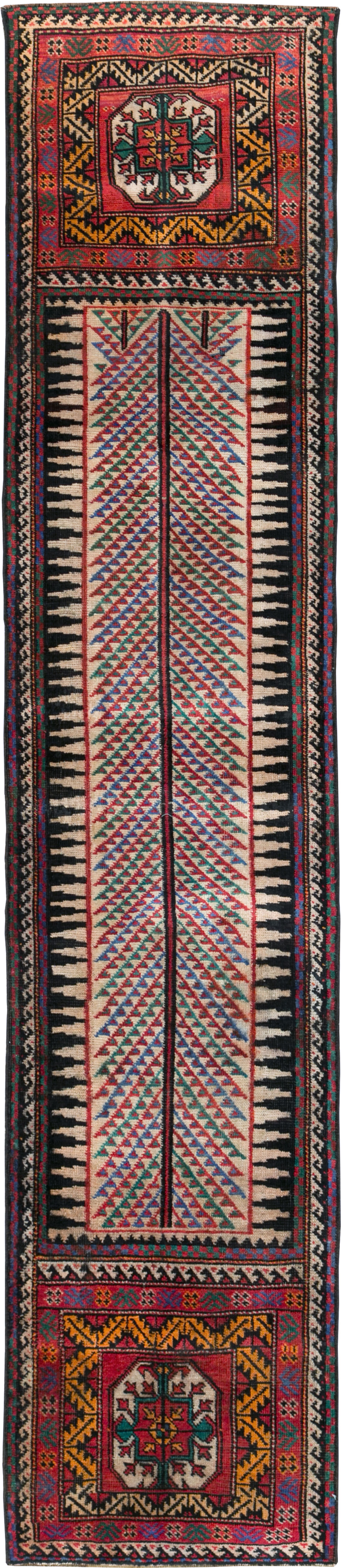 Vitnage Persian Baluch Runner, No.29597 - Gss