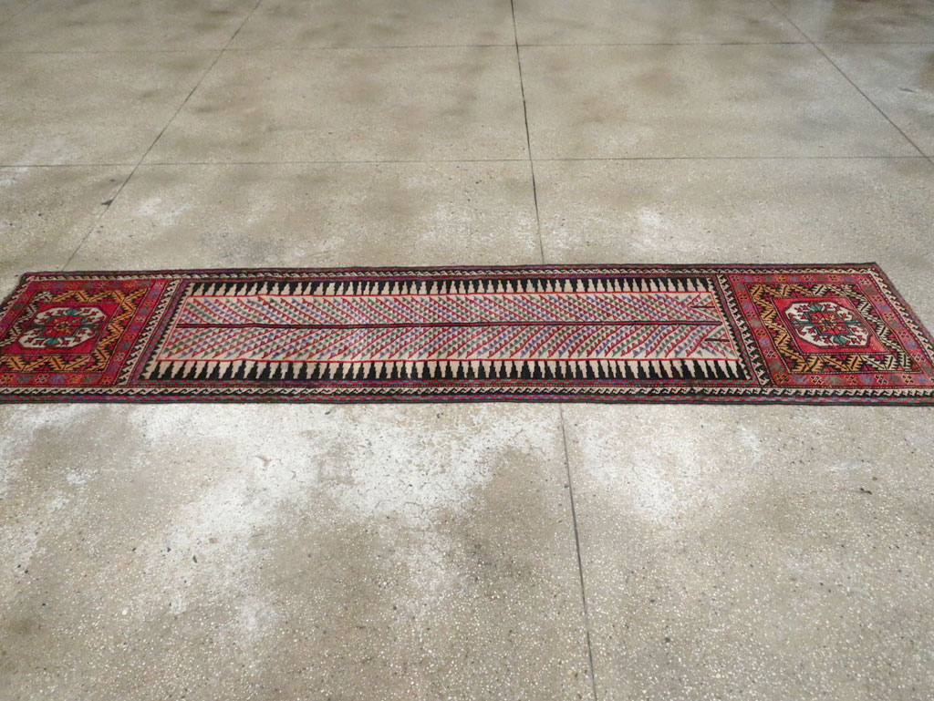 Vitnage Persian Baluch Runner, No.29597 - Gss