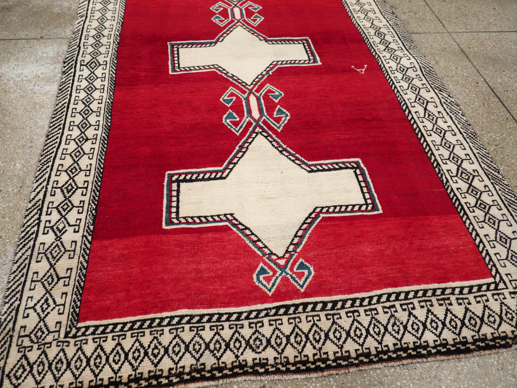 Vintage Persian Gabbeh Accent Rug, No.29603 - Gss