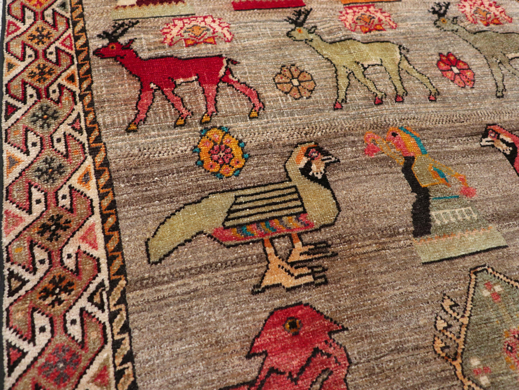 Vintage Persian Pictorial Shiraz Rug, No.29605 - Gss