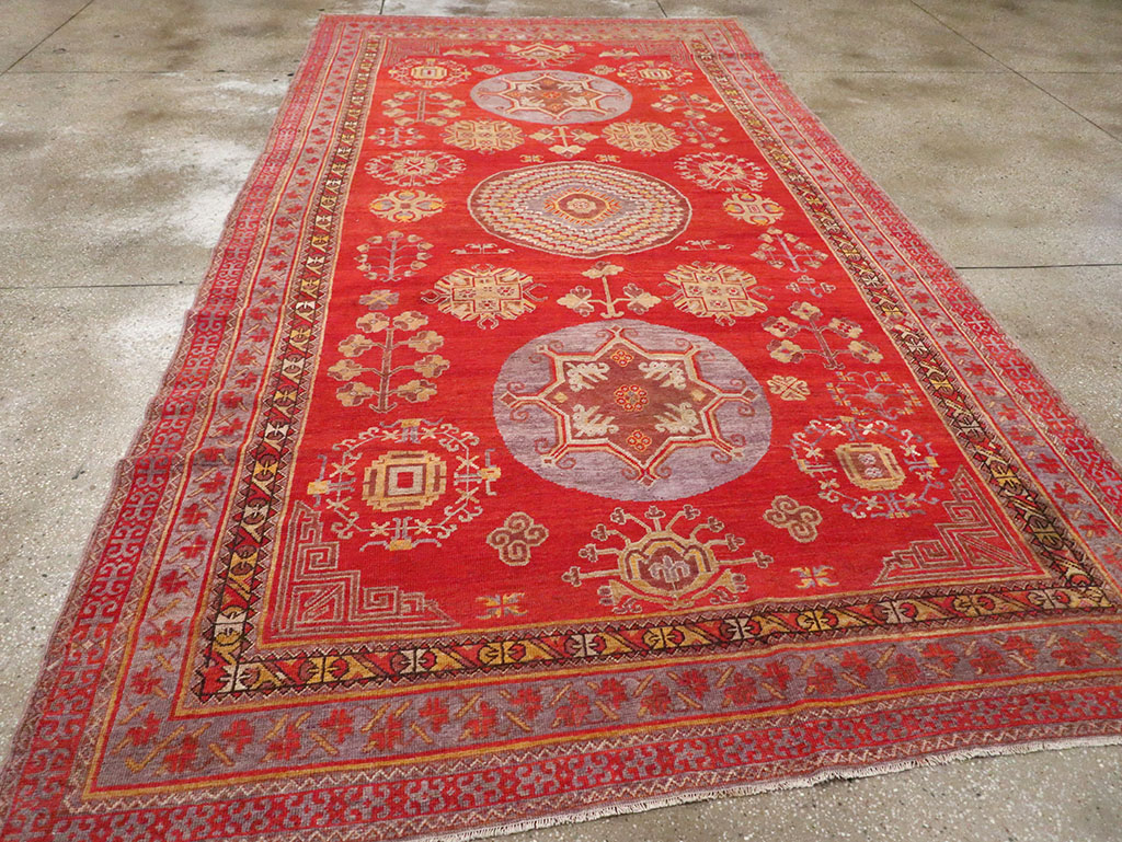 Antique East Turkestan Khotan Gallery Carpet, No.29616 - Gss