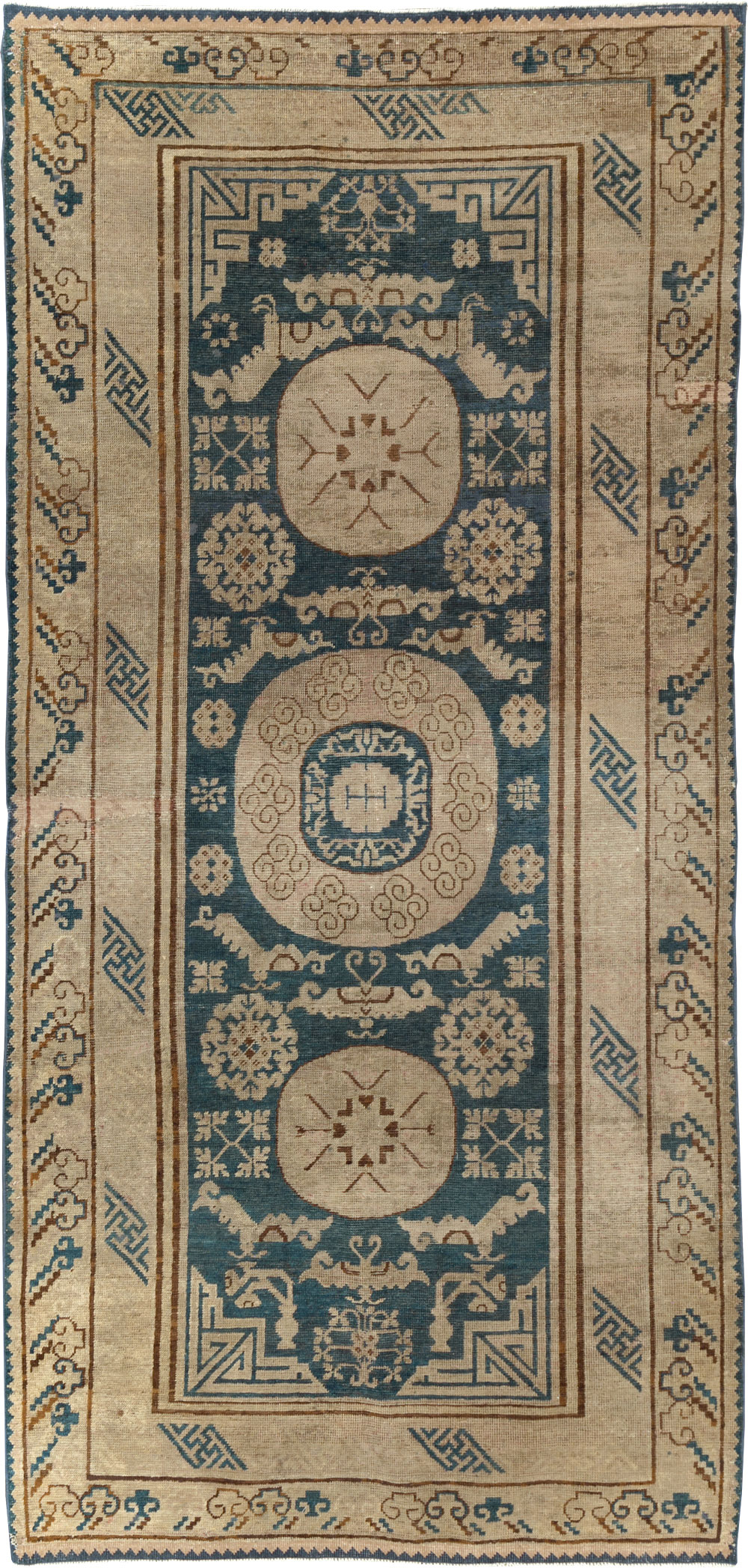 Antique East Turkestan Khotan Gallery Rug, No.29647 - Gss