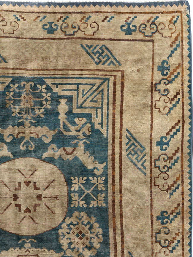 Antique East Turkestan Khotan Gallery Rug, No.29647 - Gss