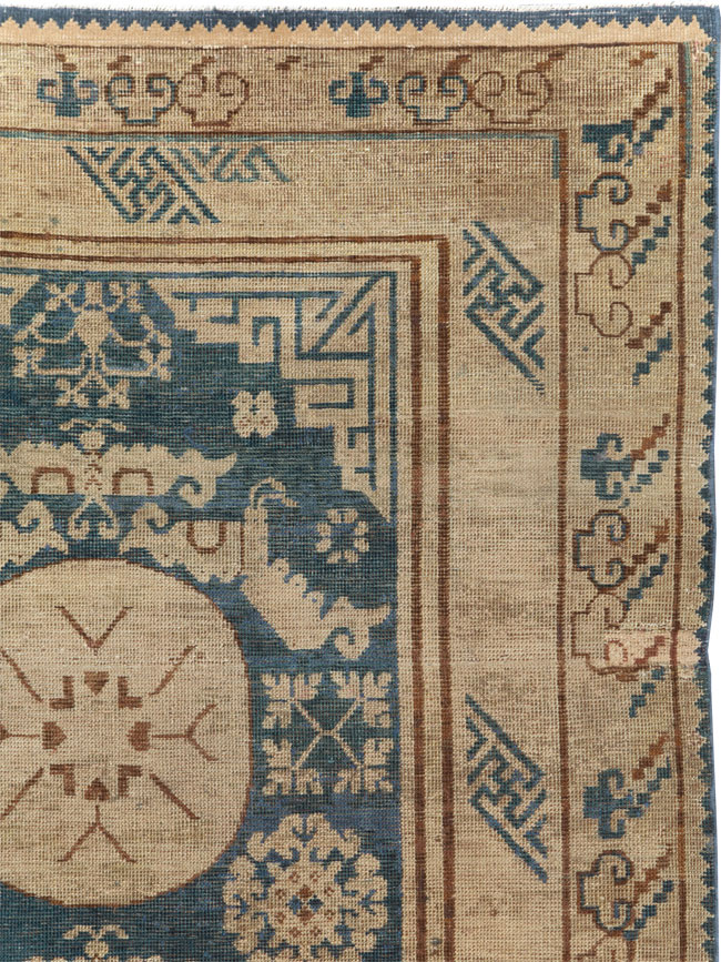 Antique East Turkestan Khotan Gallery Rug, No.29647 - Gss
