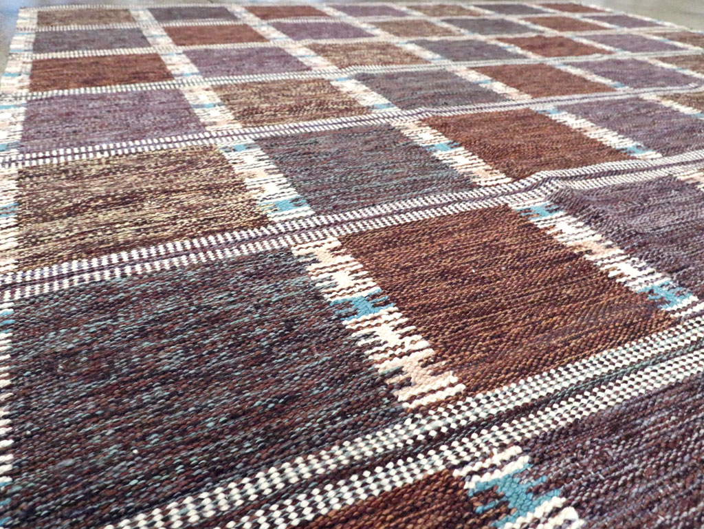 Swedish Inspired Contemporary Turkish Flatweave Kilim Room Size Carpet, No.29667 - Gss
