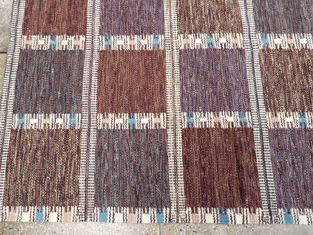 Swedish Inspired Contemporary Turkish Flatweave Kilim Room Size Carpet, No.29667 - Gss