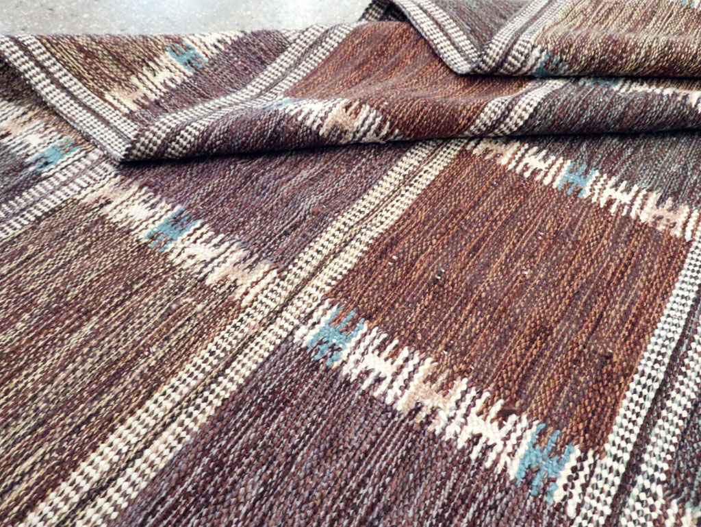 Swedish Inspired Contemporary Turkish Flatweave Kilim Room Size Carpet, No.29667 - Gss