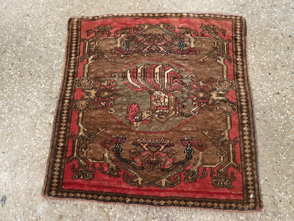 Antique Persian Malayer Pictorial Throw Rug, No.29687 - Gss