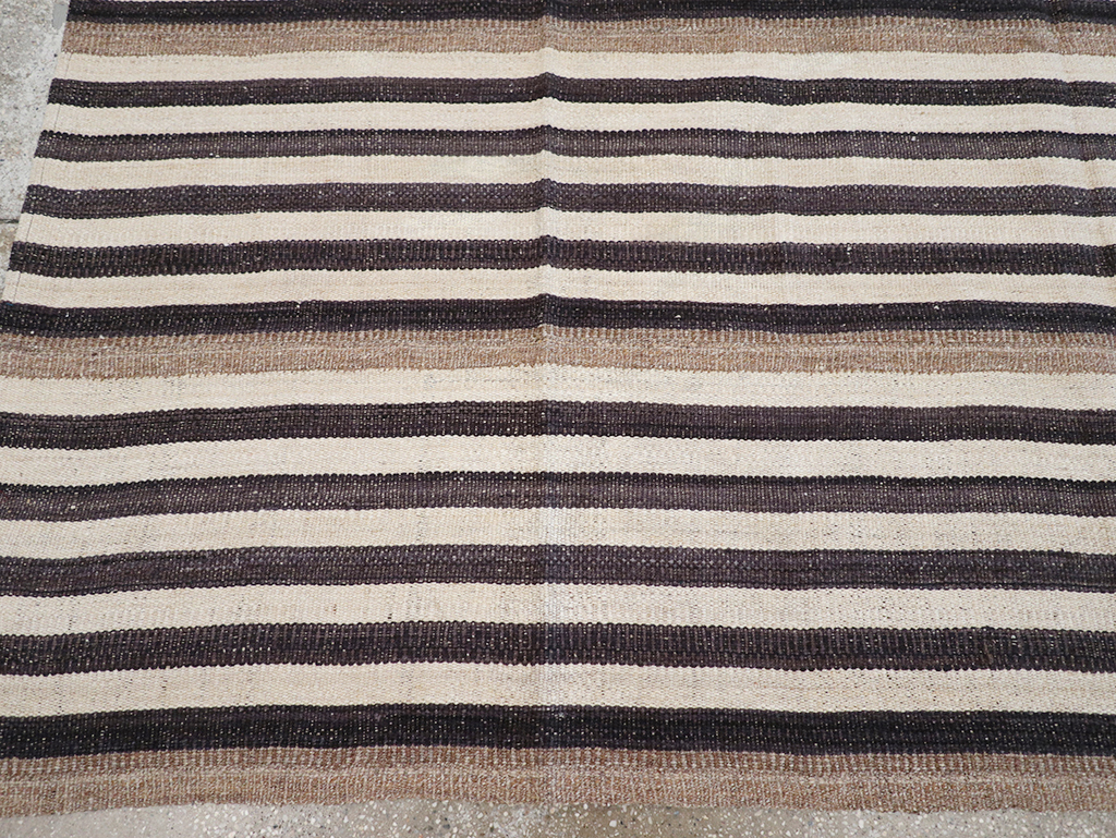 Modern Turkish Flatweave Kilim Small Room Size Carpet, No.29725 - Gss