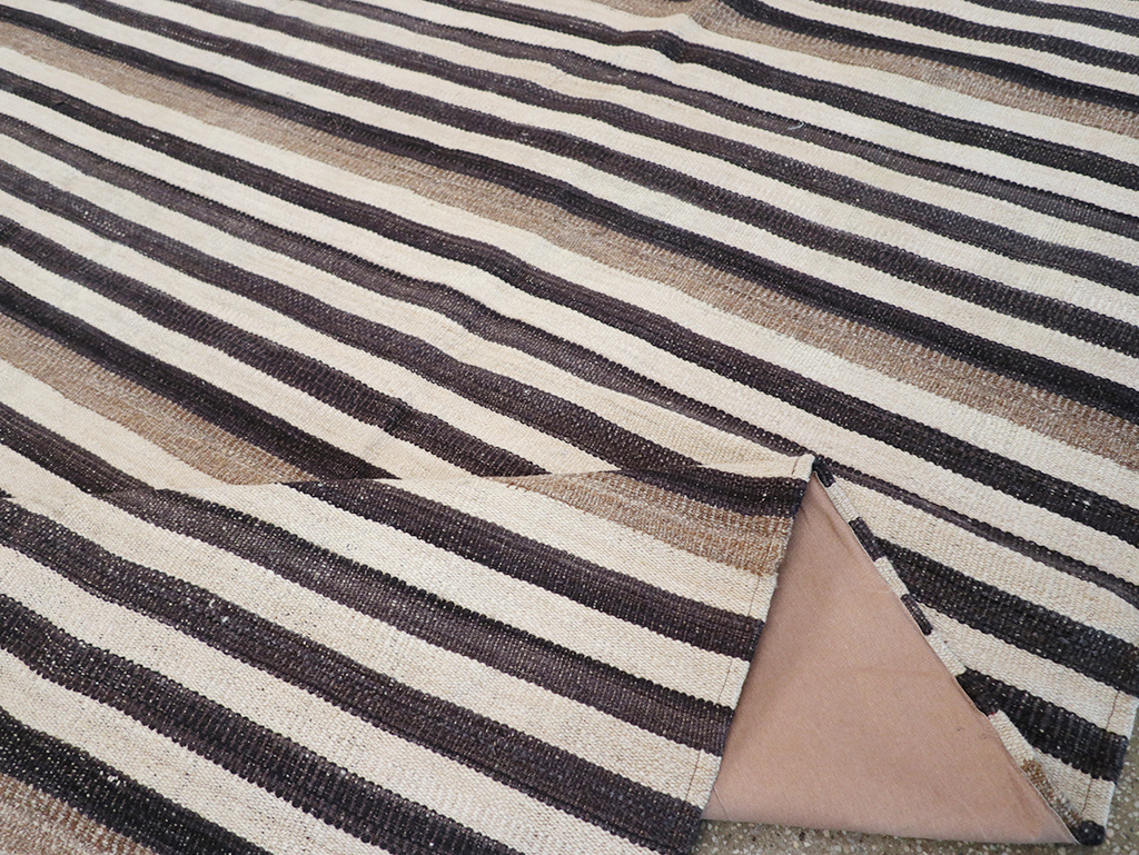 Modern Turkish Flatweave Kilim Small Room Size Carpet, No.29725 - Gss