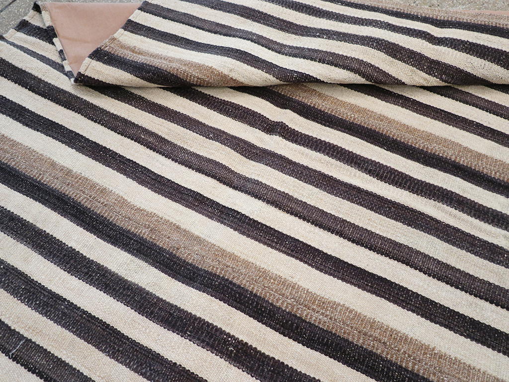 Modern Turkish Flatweave Kilim Small Room Size Carpet, No.29725 - Gss