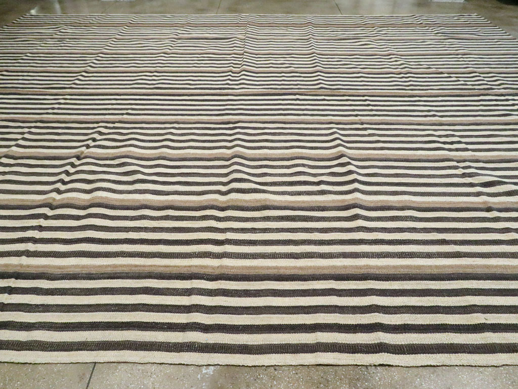 Contemporary Turkish Flatweave Kilim Oversize Carpet, No.29726 - Gss