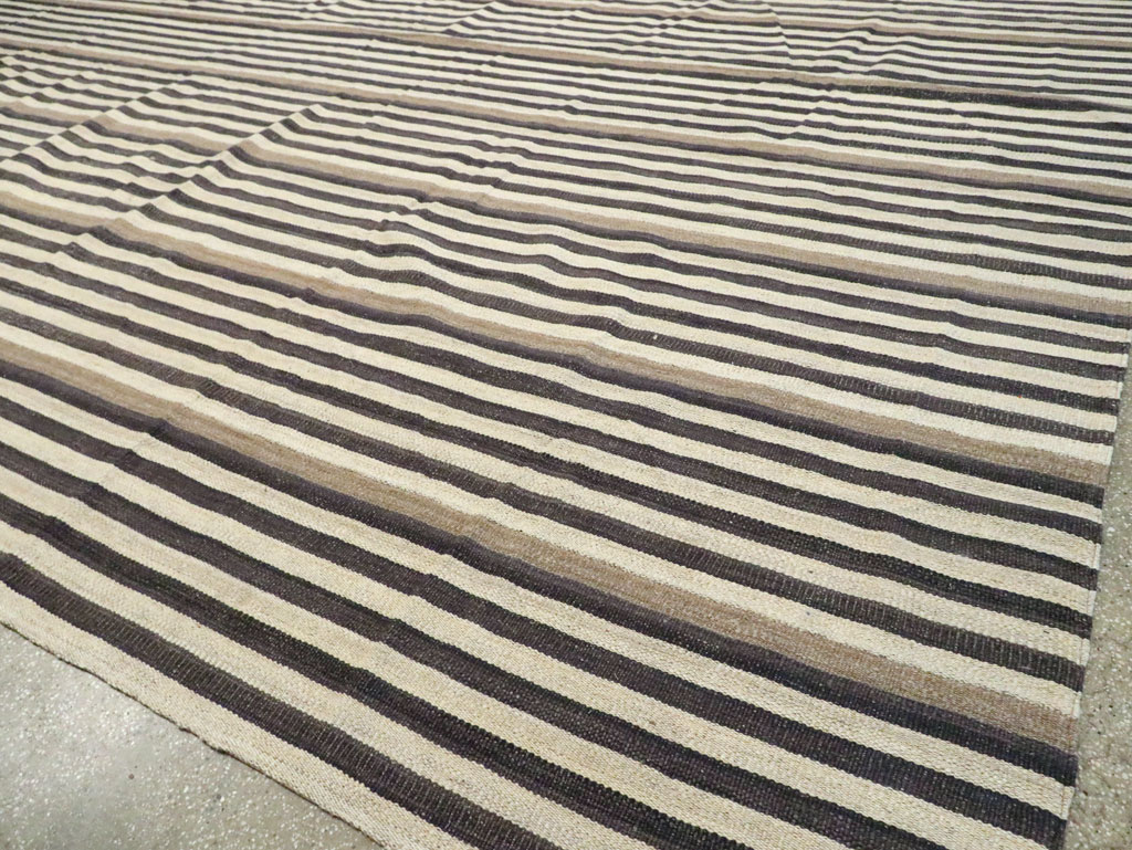 Contemporary Turkish Flatweave Kilim Oversize Carpet, No.29726 - Gss