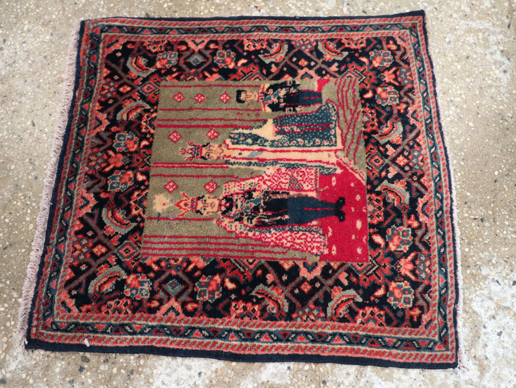 Antique Persian Sarouk Pictorial Rug, No.29734 - Gss