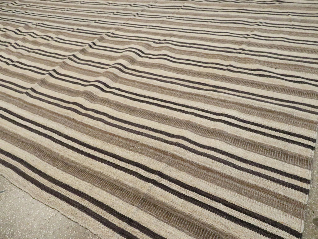 Large Modern Turkish Flatweave Kilim, No.29786 - Gss