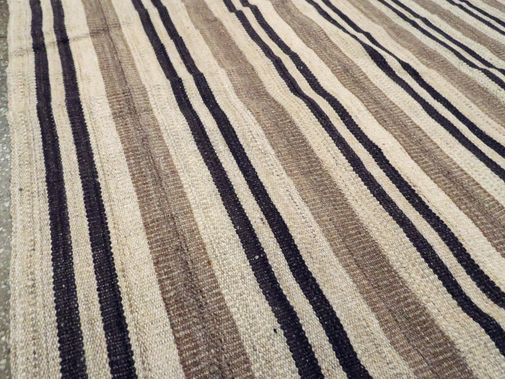 Modern Turkish Flatweave Kilim Room Size Carpet, No.29789 - Gss