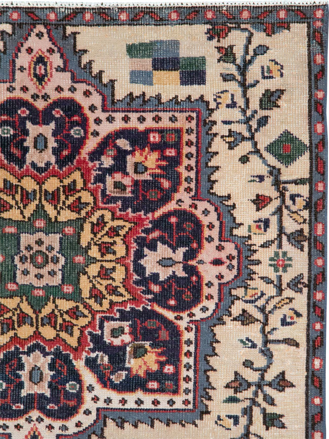 Vintage Turkish Anatolian Throw Rug, No.29801 - Gss