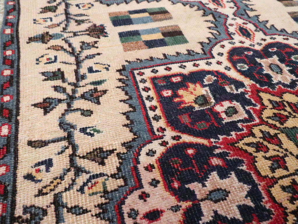 Vintage Turkish Anatolian Throw Rug, No.29801 - Gss