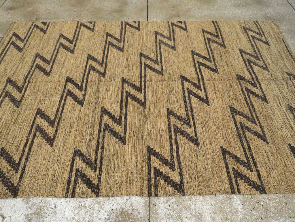 Contemporary Turkish Flatweave Kilim Accent Rug, No.29808 - Gss