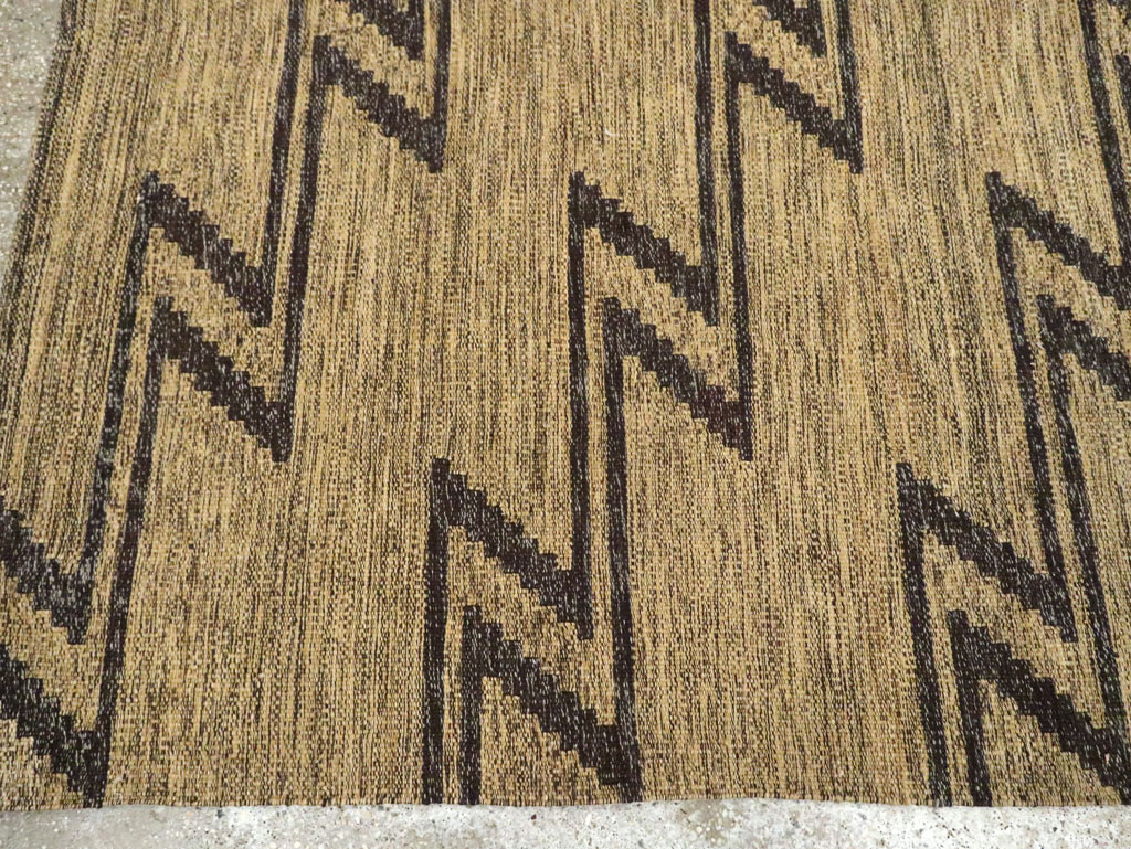 Contemporary Turkish Flatweave Kilim Accent Rug, No.29808 - Gss