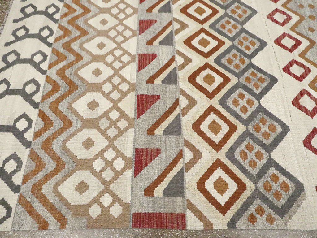 Contemporary Turkish Flatweave Kilim Room Size Carpet, No.29812 - Gss