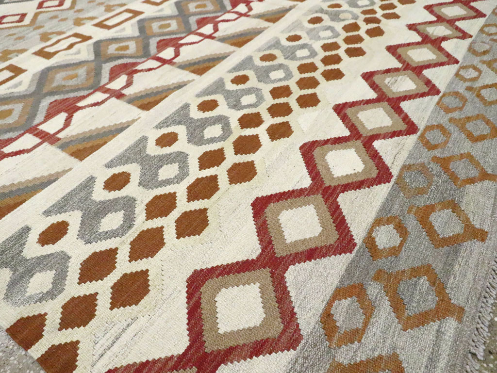 Contemporary Turkish Flatweave Kilim Room Size Carpet, No.29812 - Gss