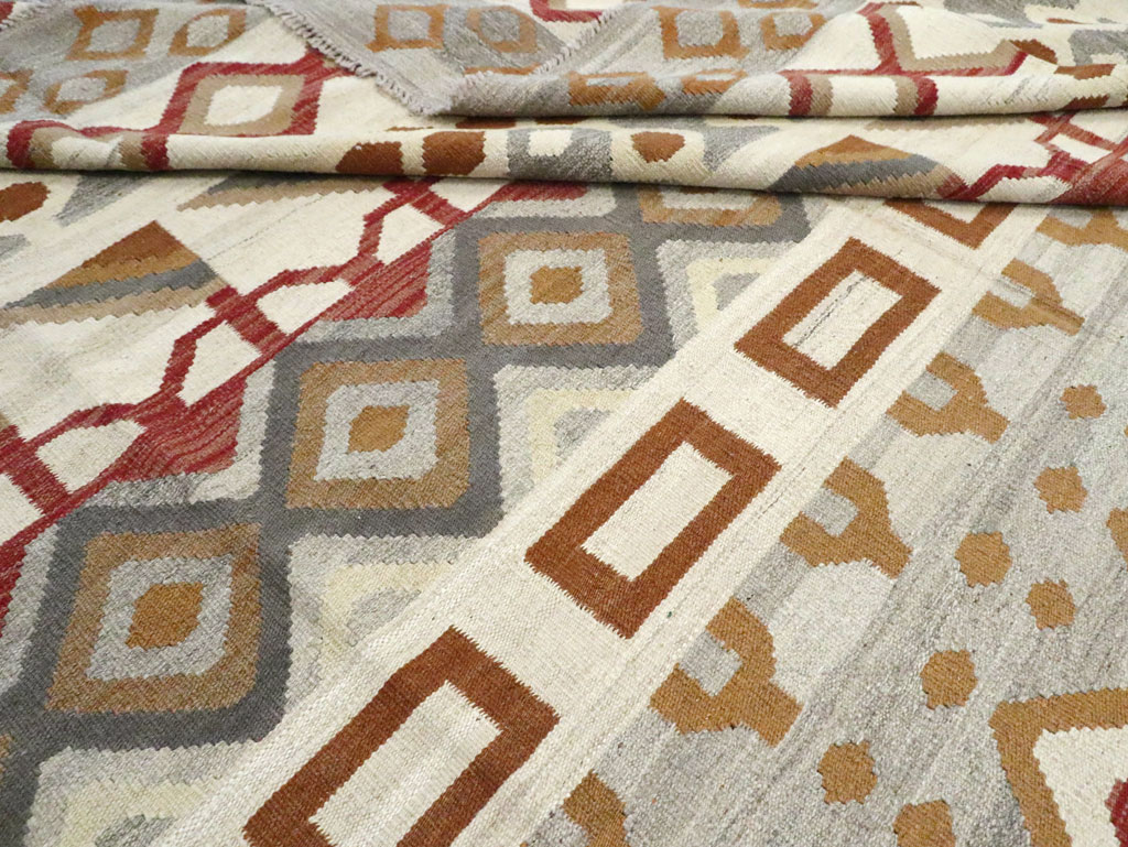 Contemporary Turkish Flatweave Kilim Room Size Carpet, No.29812 - Gss