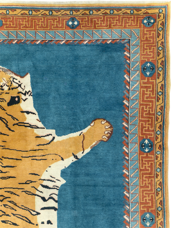 Antique Indian Pictorial Agra Carpet, No.29818 - Gss