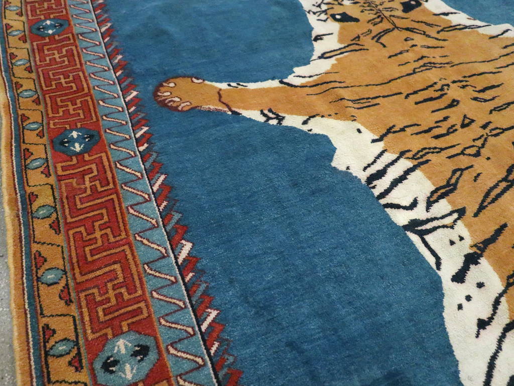 Antique Indian Pictorial Agra Carpet, No.29818 - Gss