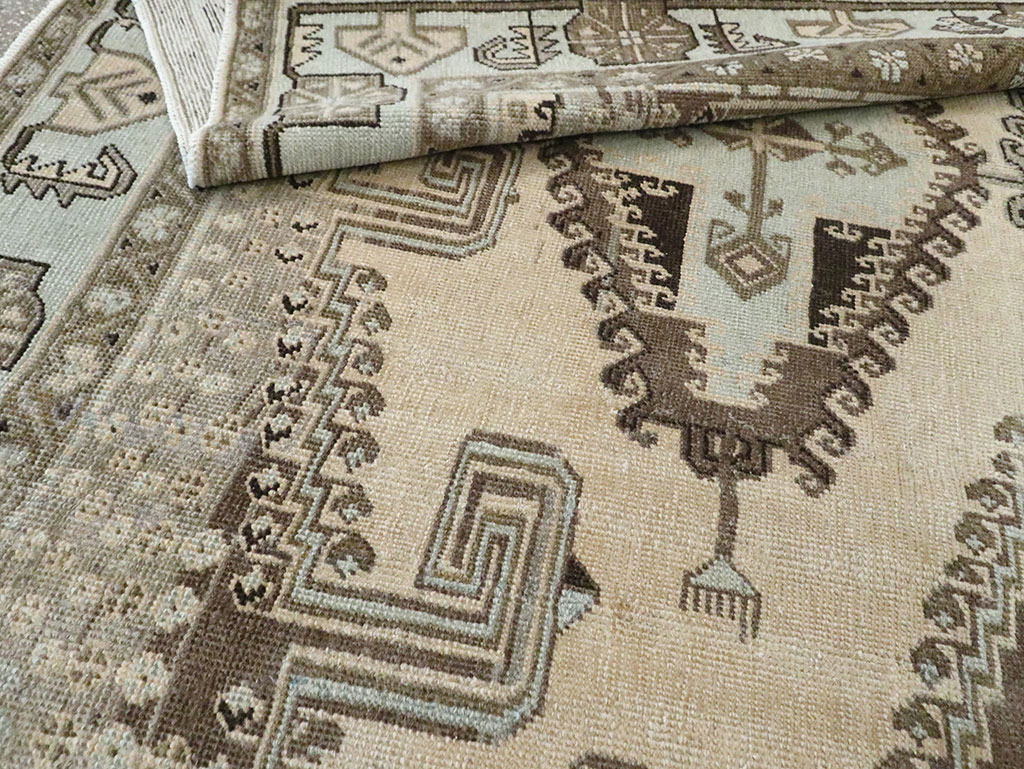 Vintage Persian Veece Accent Carpet, No.29839 - Gss
