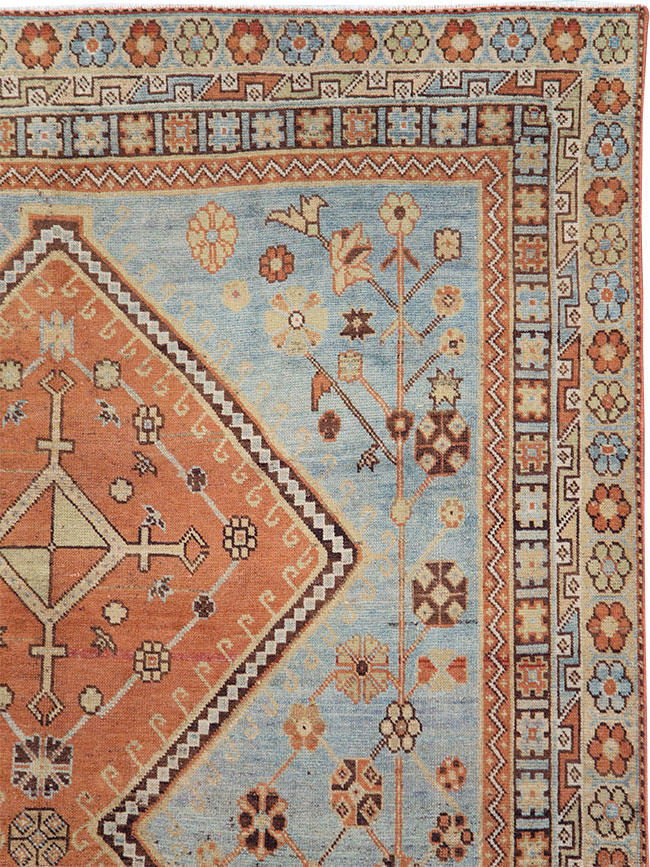 Vintage Persian Shiraz Rug, No.29847 - Gss