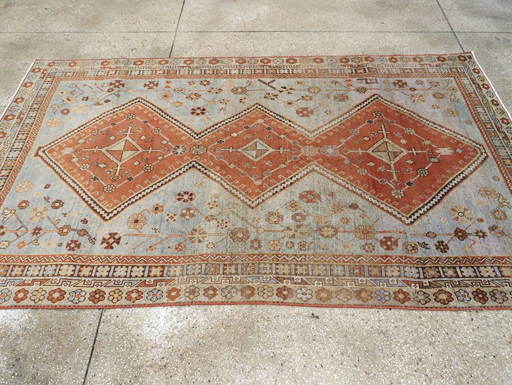 Vintage Persian Shiraz Rug, No.29847 - Gss