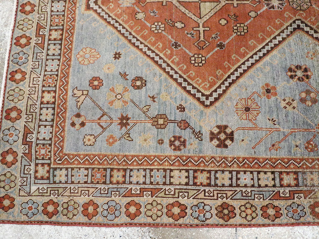 Vintage Persian Shiraz Rug, No.29847 - Gss