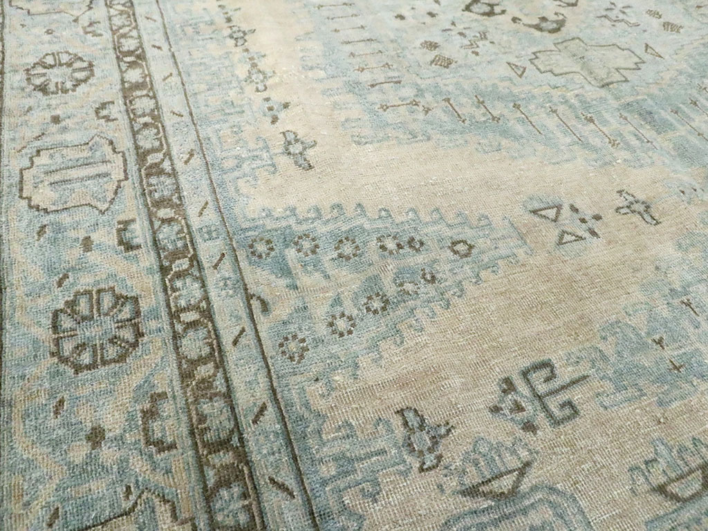 Vintage Persian Veece Accent Carpet, No.29852 - Gss