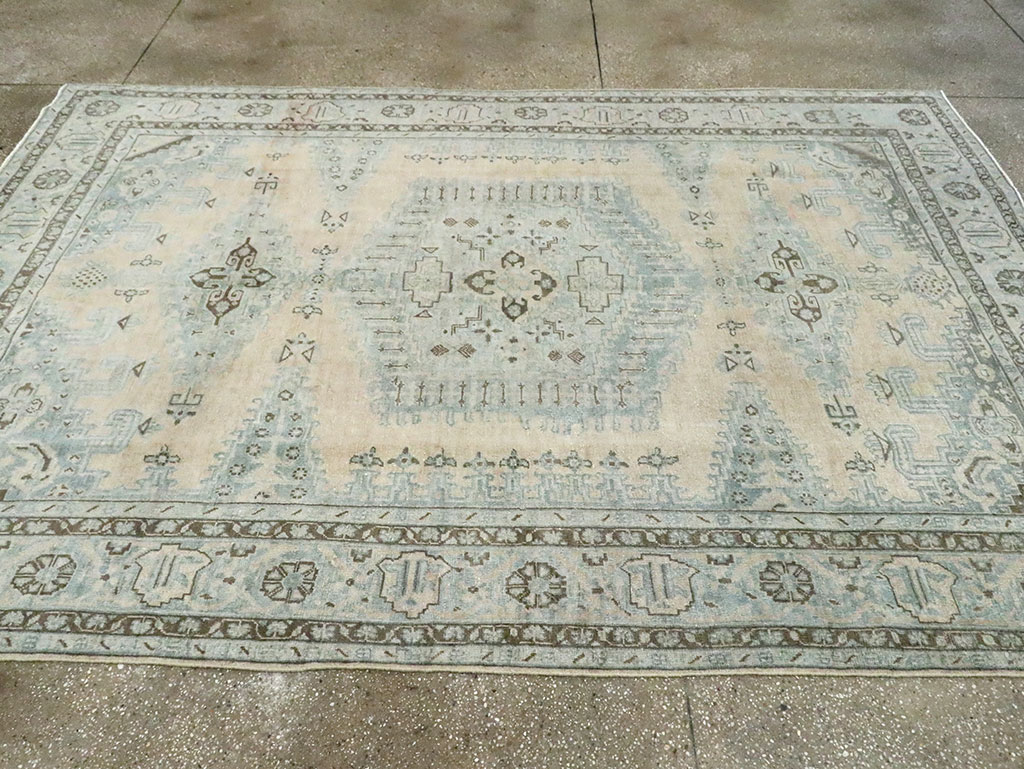 Vintage Persian Veece Accent Carpet, No.29852 - Gss