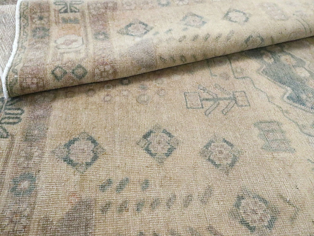 Vintage Persian Shiraz Square Accent Rug, No.30012 - Gss