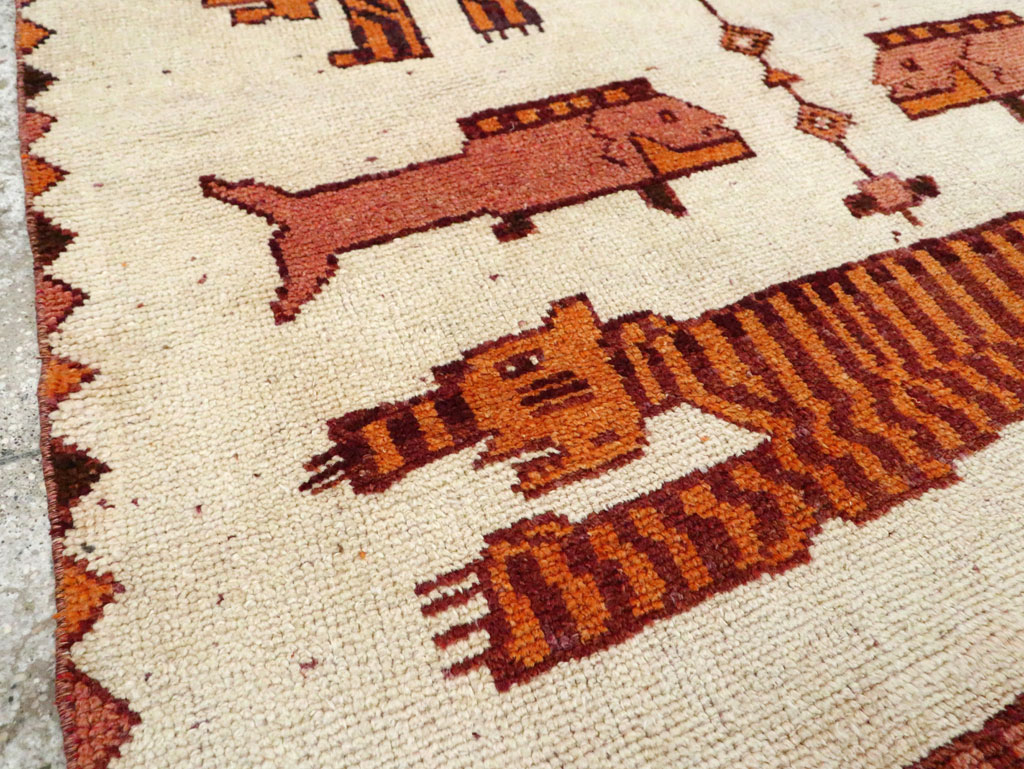 Vintage Persian Bakhtiari Pictorial Accent Rug (Pair: 2 of 2), No.30017 - Gss