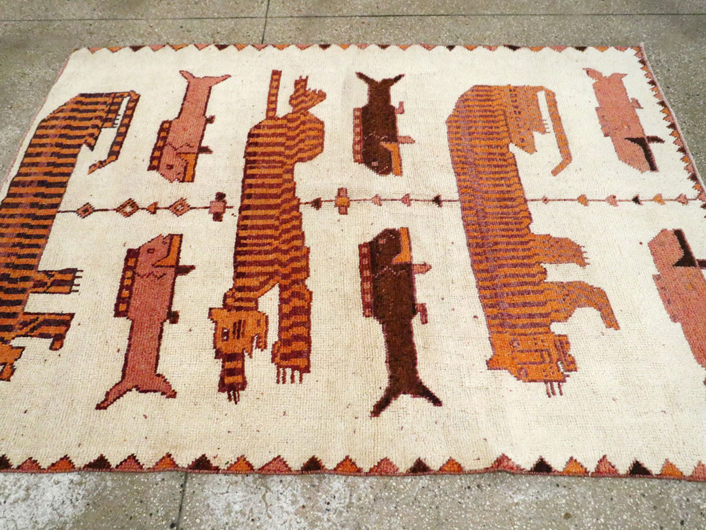 Vintage Persian Bakhtiari Pictorial Accent Rug (Pair: 2 of 2), No.30017 - Gss