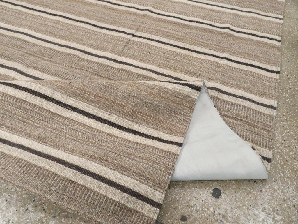 Modern Persian Flatweave Kilim Room Size Carpet, No.30025 - Gss