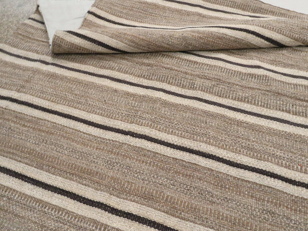 Modern Persian Flatweave Kilim Room Size Carpet, No.30025 - Gss
