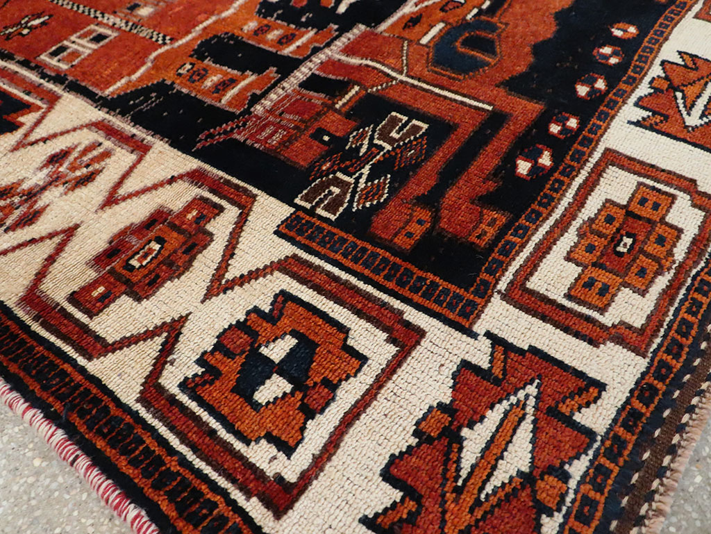 Vintage Persian Pictorial Bakhtiari Rug, No.30028 - Gss