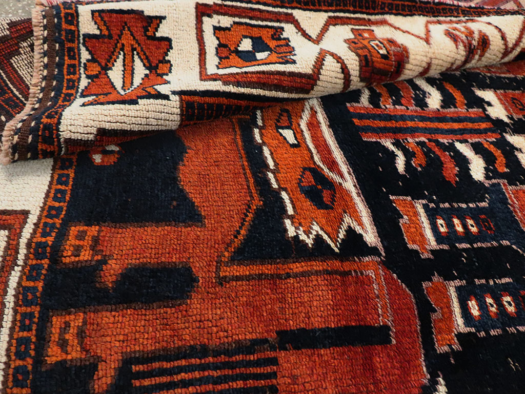 Vintage Persian Pictorial Bakhtiari Rug, No.30028 - Gss