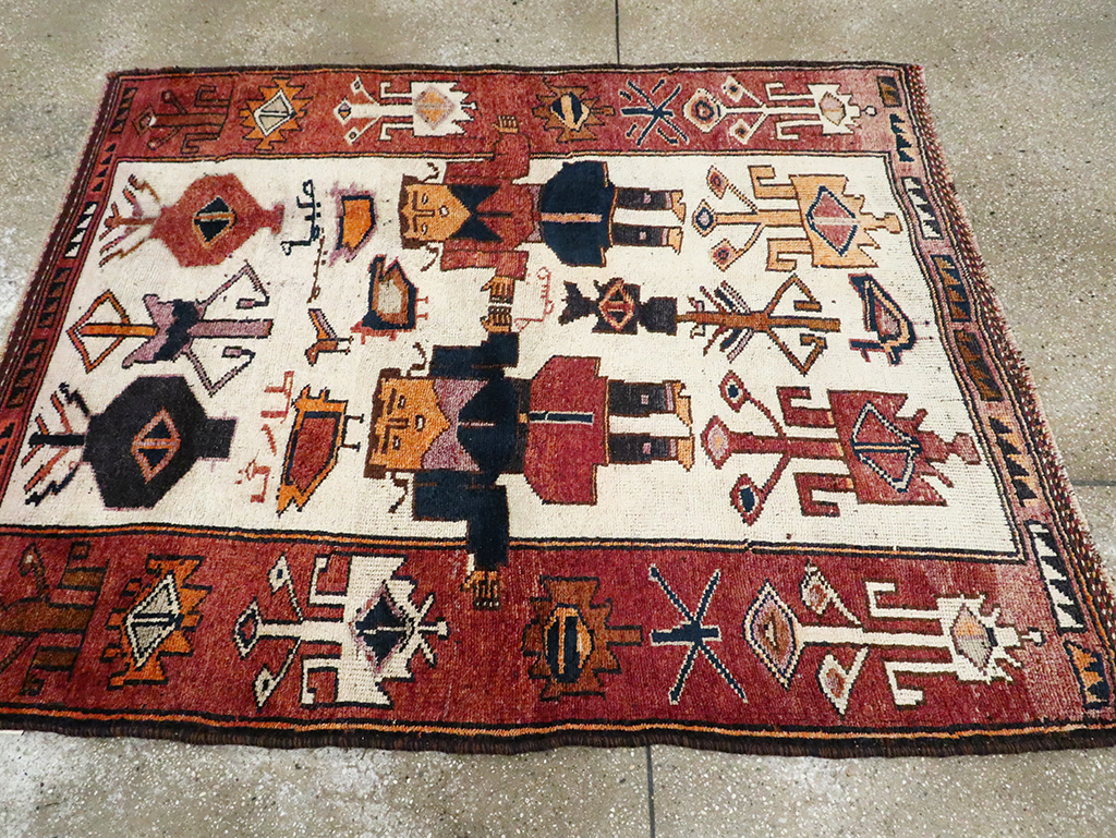 Vintage Persian Pictorial Bakhtiari Accent Rug, No.30036 - Gss
