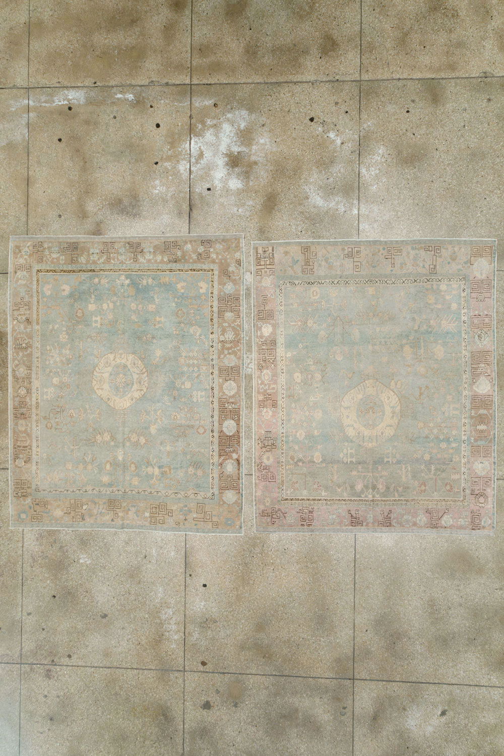 Antique East Turkestan Khotan Accent Rug, No.30043 - Gss