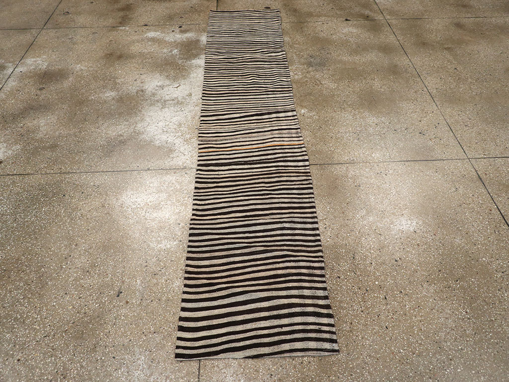 Vintage Persian Flatweave Kilim Runner, No.30046 - Gss