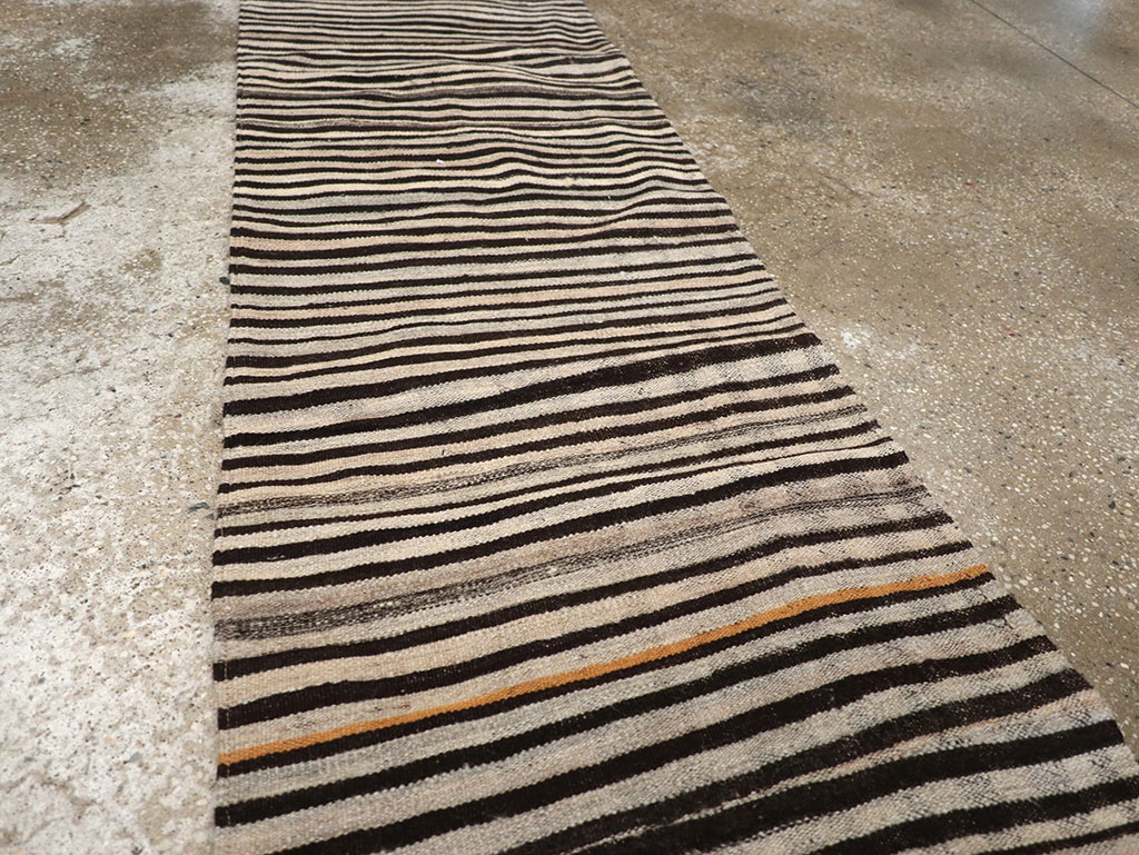 Vintage Persian Flatweave Kilim Runner, No.30046 - Gss