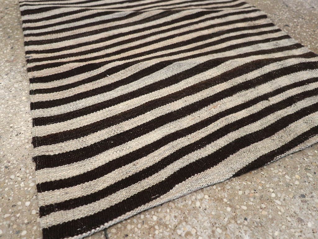 Vintage Persian Flatweave Kilim Runner, No.30046 - Gss