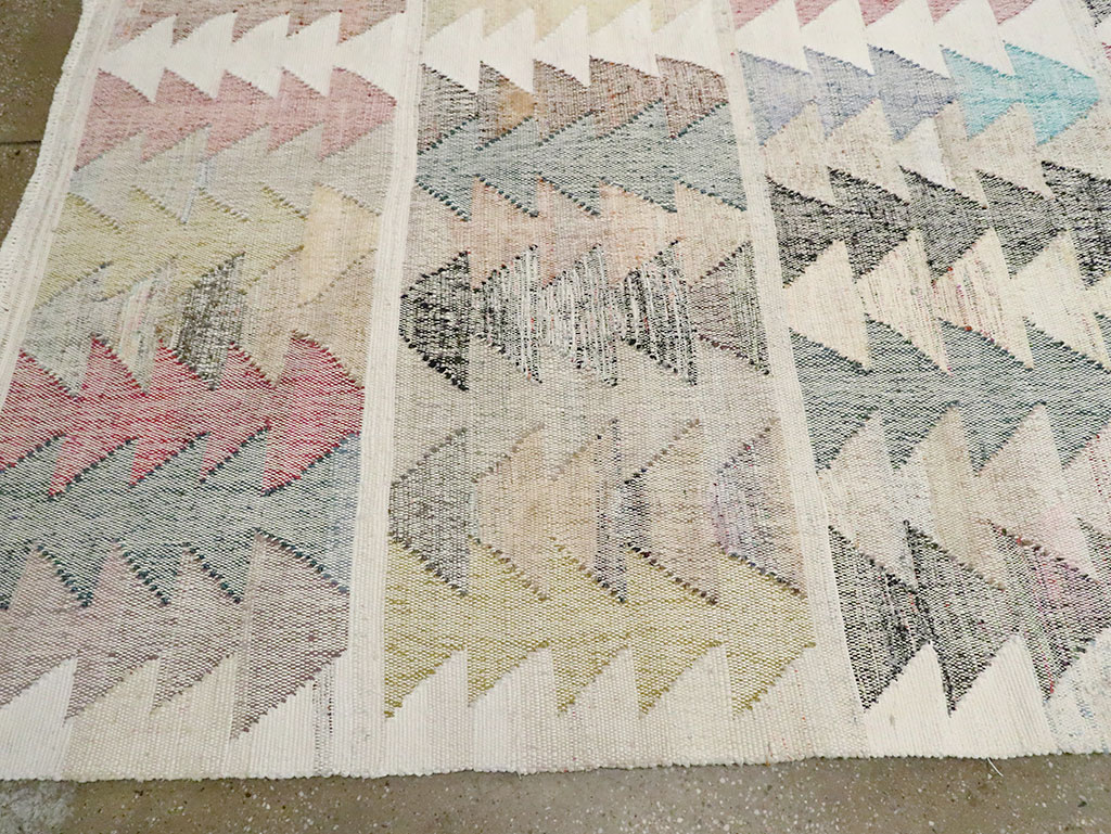 Contemporary Turkish Flatweave Kilim Room Size Carpet, No.30101 - Gss