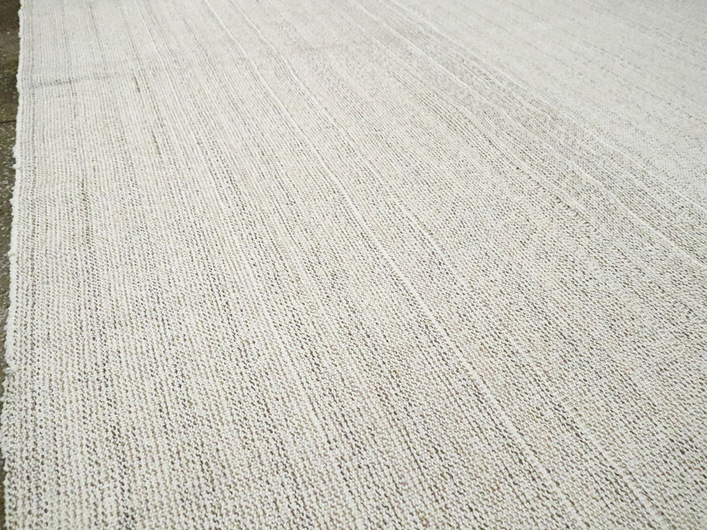 Mid-20th Century Room Size Turkish Flatweave Kilim, No.30105 - Gss