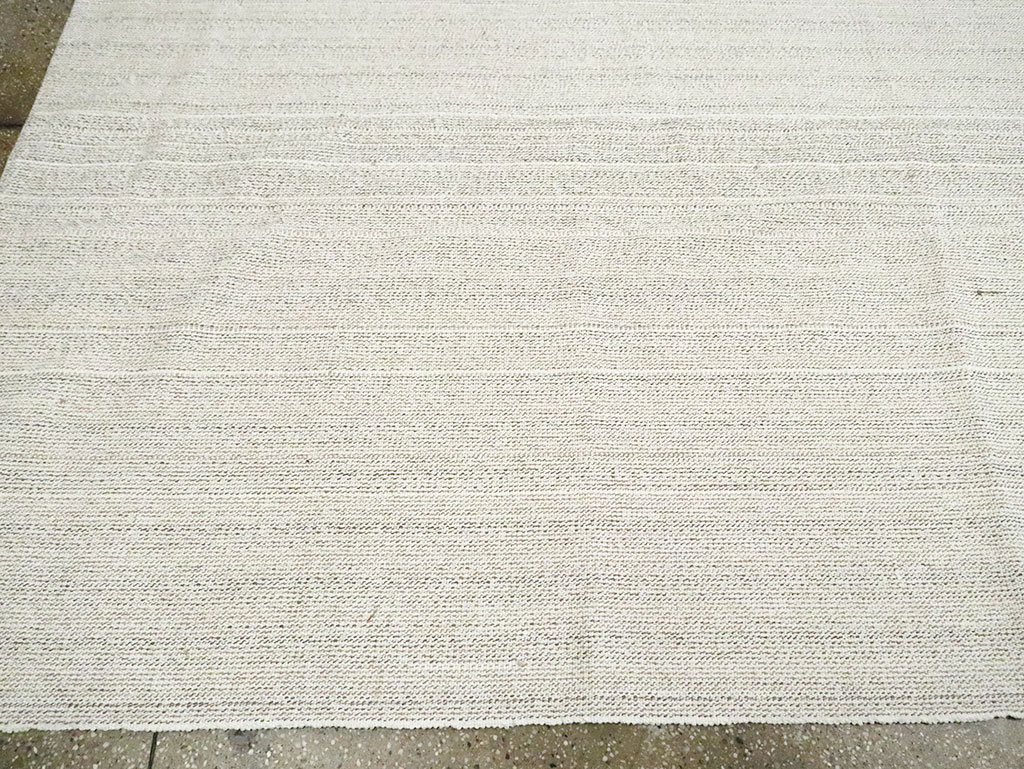 Mid-20th Century Room Size Turkish Flatweave Kilim, No.30105 - Gss